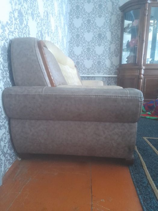 Кожаный диван тройка