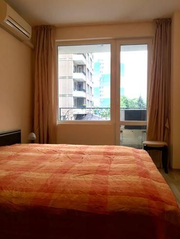 Дава се под наем Двустаен апартамент в Бургас, Зорница - 70 кв.м за 612 € - Снимка #2