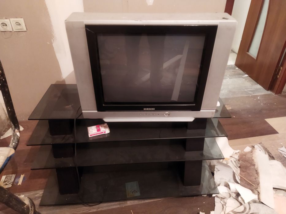 Телевизор самсунг