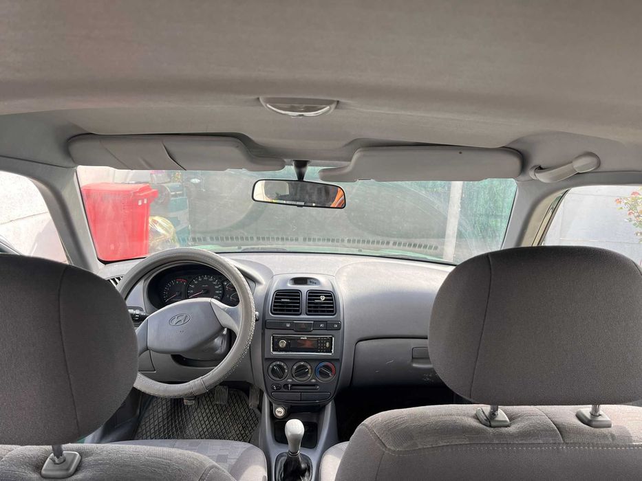 Hyundai Accent de vanzare