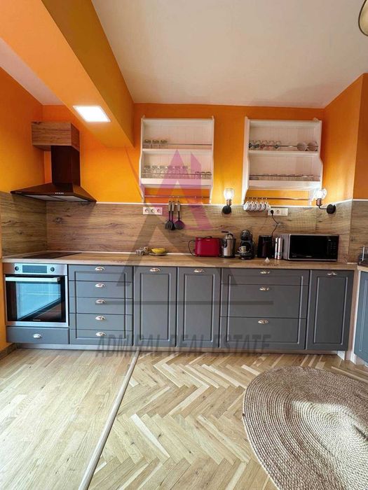 На метри от морската градина -двустаен-Чайка