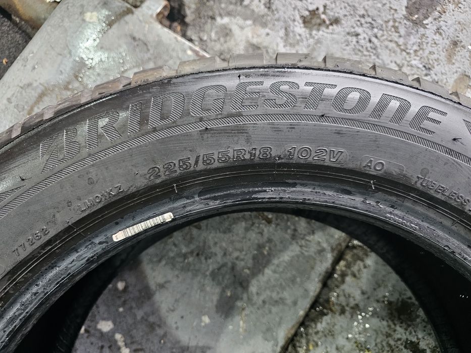 235 55 18 m+s bridgestone