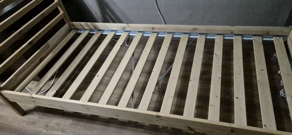 Легло от Икея с матрак 90/200