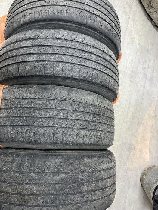 Продам комплект резины