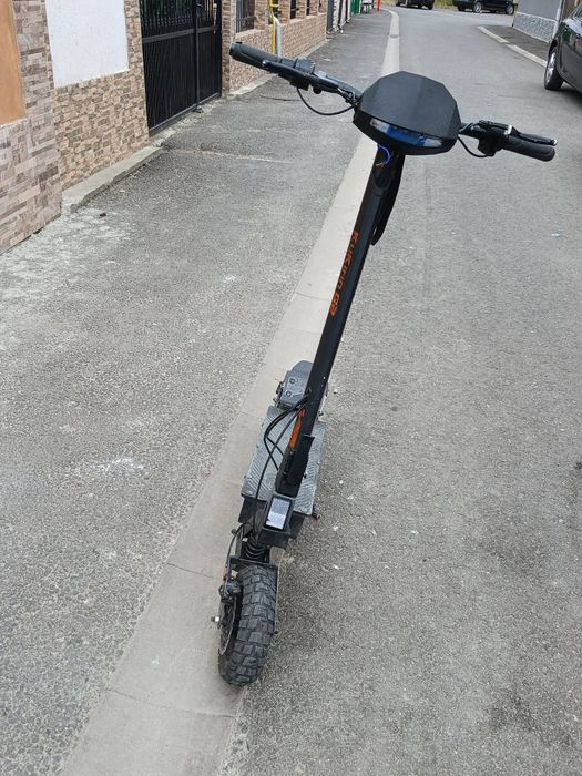 Vând trotinetă kukirin g2 2024