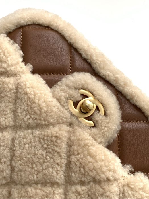 Дамска чанта Chanel Teddy Flap