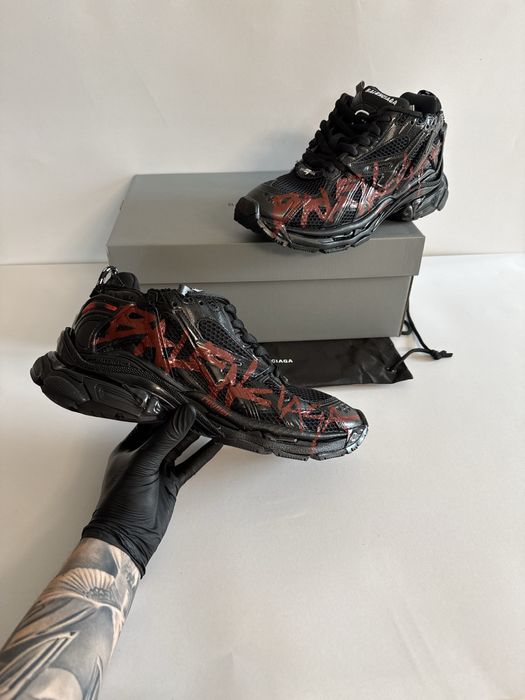 *PREMIUM* Balenciaga Runner Graffiti Negri