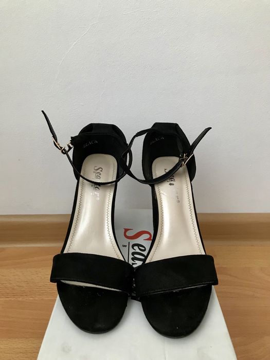 Обувки на ток.. ..