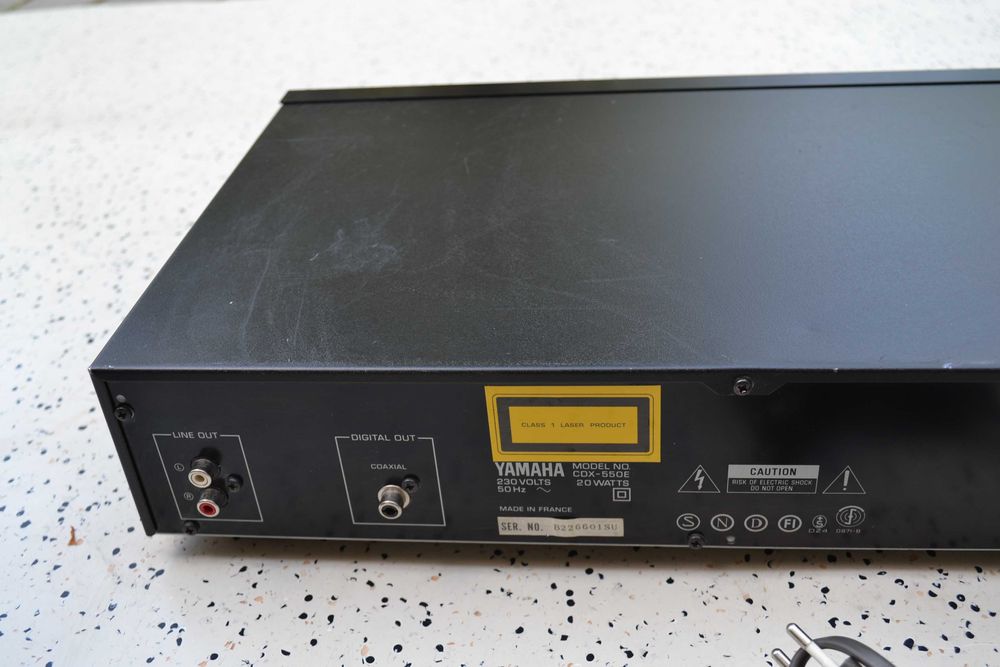 Cd player Yamaha CDX 550 E