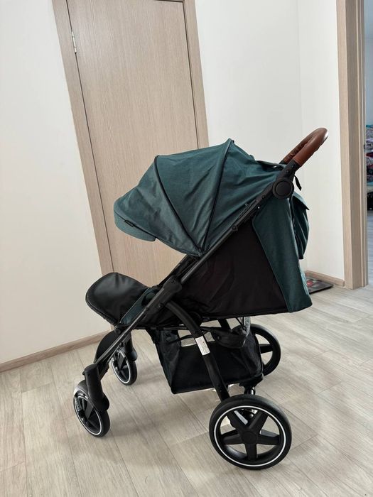 Продам коляску срочно Tomix