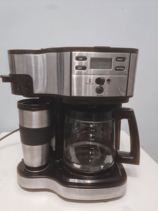 Шварц Кафе машина Hamilton Beach с двойна система за приготвяне, 1,8L