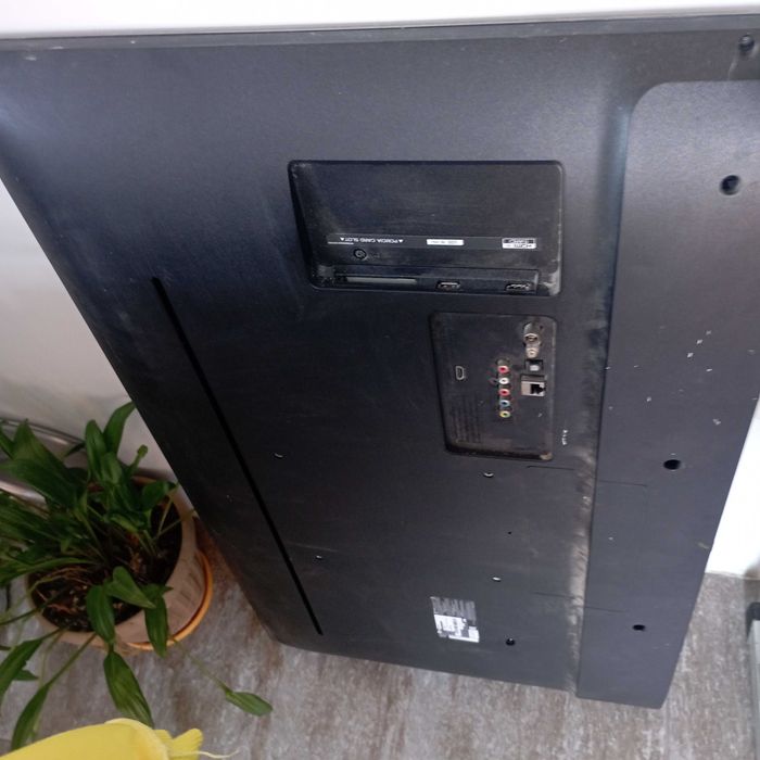 Телевизор Смарт ТВ  б/у