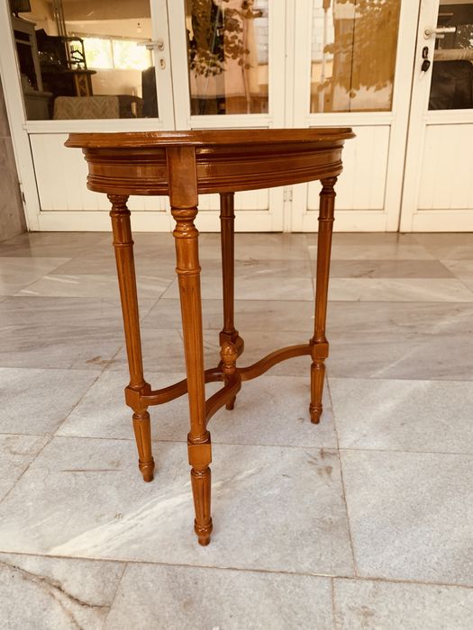 Антикварна едуардиянска бъбрековидна помощна маса – орех
