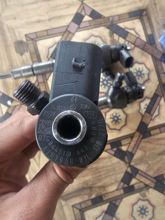 Injector, cod 03L130277Q, 0445110647, Vw Scirocco