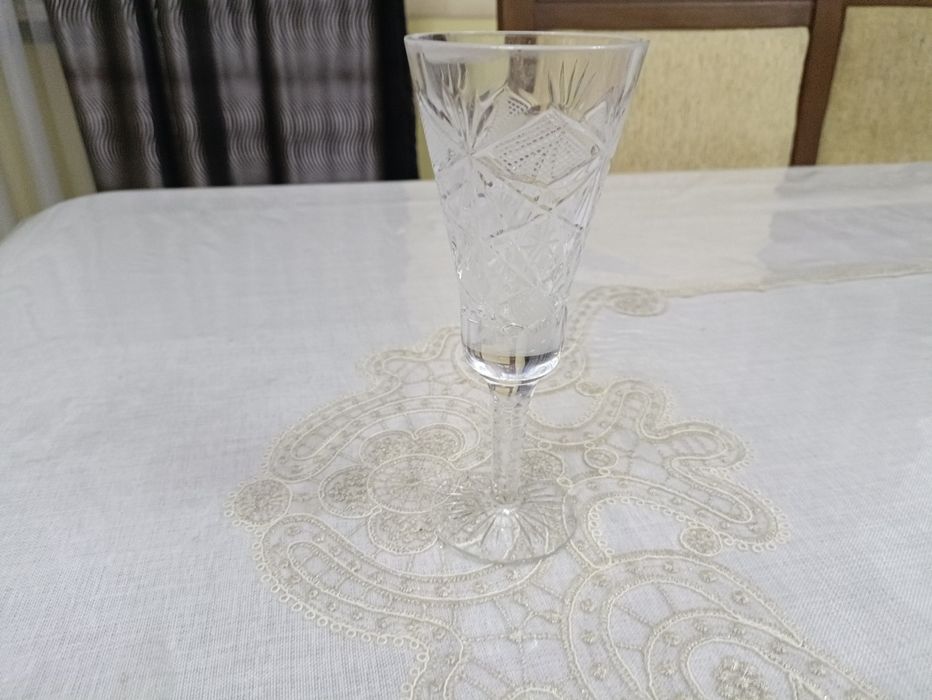 Хрустальные фужеры .