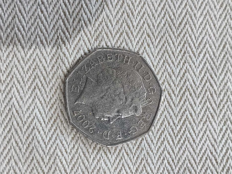 Монета 50 пенса 2007