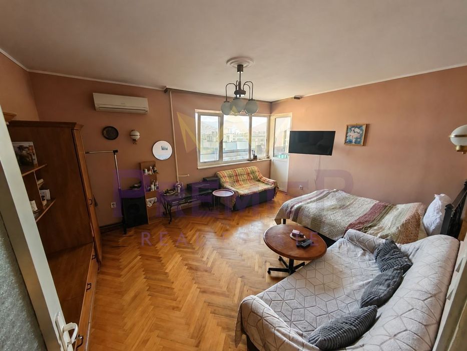 Многостаен апартамент в Каменица 1, гр. Пловдив