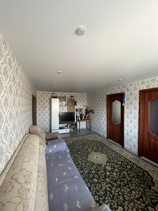 Обменяю 4х комнатную квартиру на частный дом