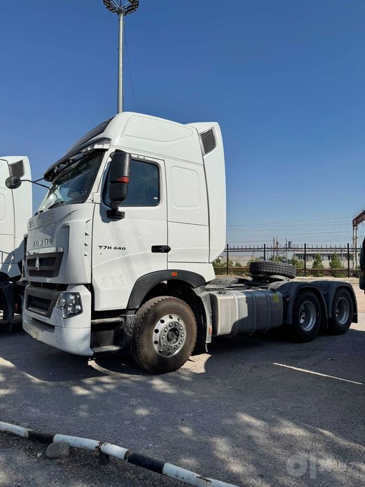 Седельный тягач Howo-T7H 480 6x4  (пневмоподвеска, ретардер)