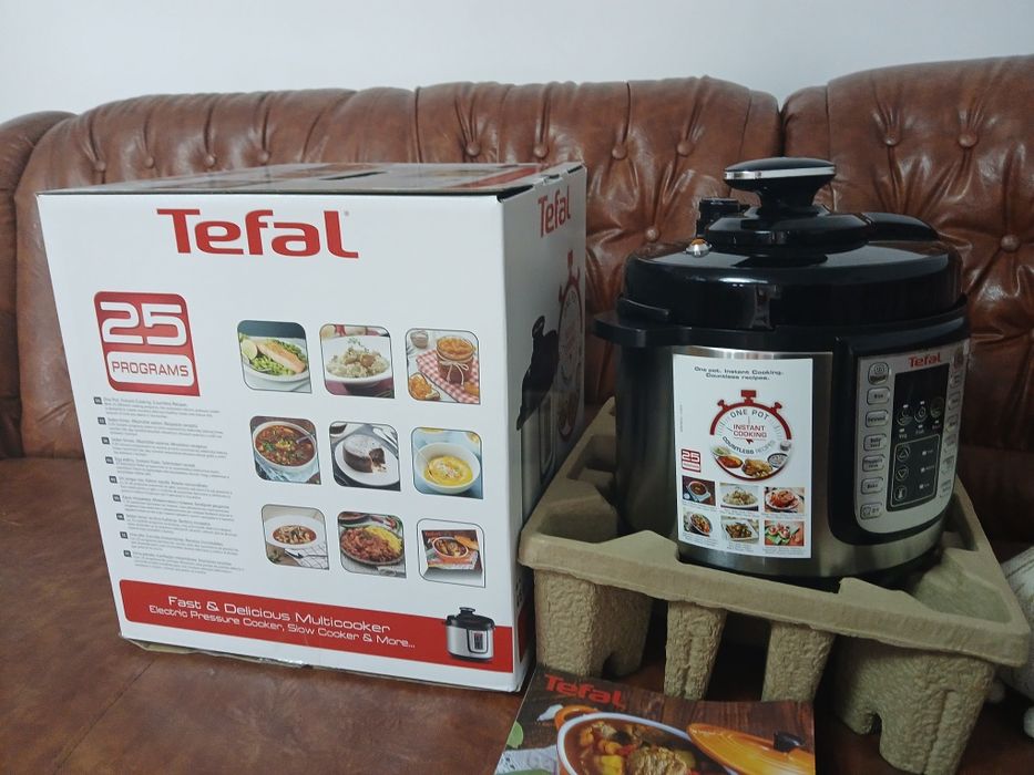 Multicooker Tefal neutilizat