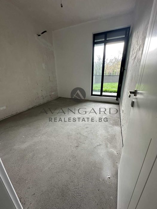 оф.22759 Ексклузивно с ключ! Тристаен с двор Каменица 2