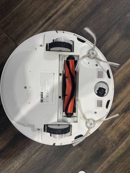 Aspirator robot Xiaomi Mi Robot Mop Essential