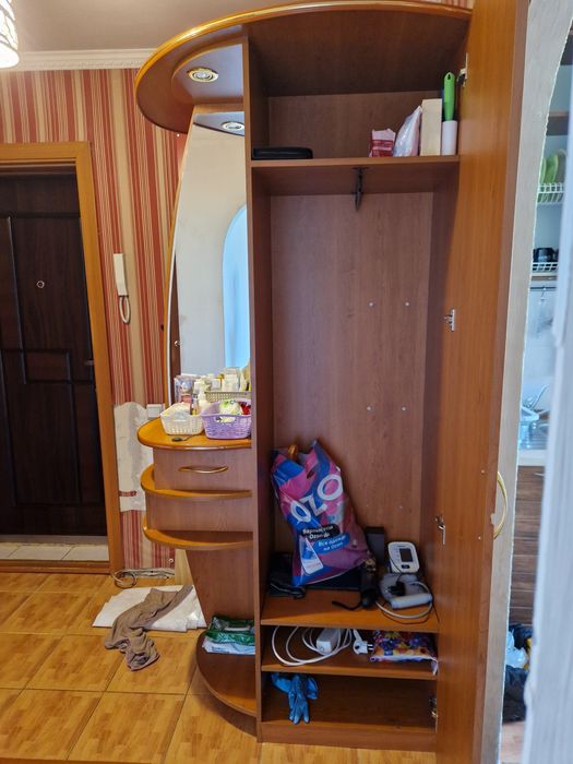 Отдам даром шкаф