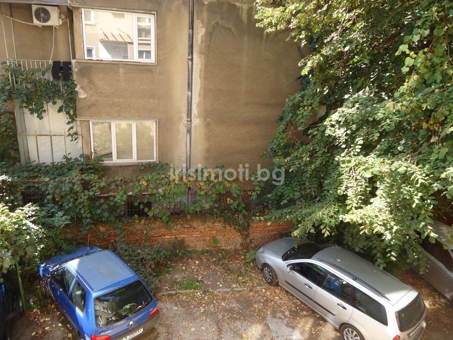 Дава се под наем Тристаен апартамент в София, Център - 65 кв.м за 1000 € - Снимка #8