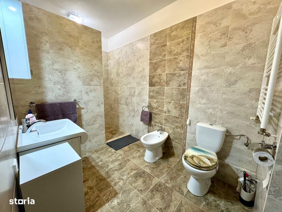 Inchiriez apartament 3 camere, ARED-Kaufland