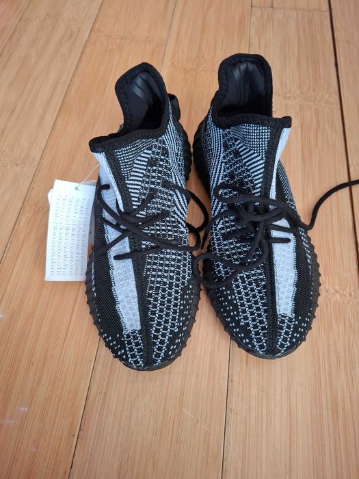 Adidasi Adidas Yeezy