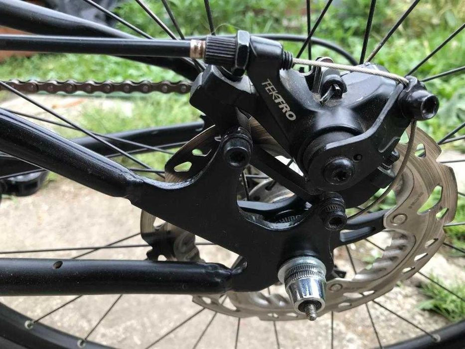 Vand biciclete marime 26 cadru aluminiu