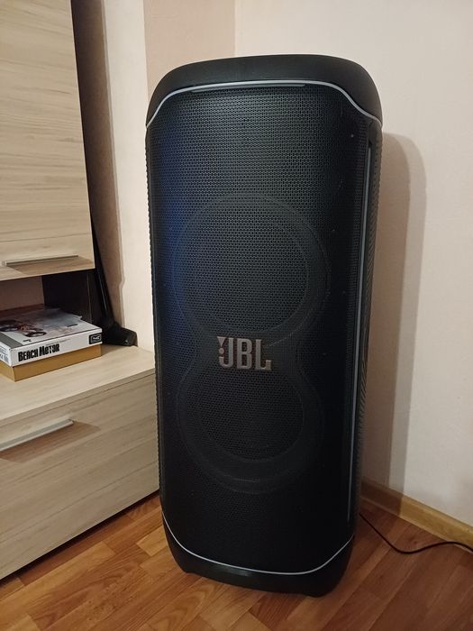 JBL Partybox ultimate 1100 w