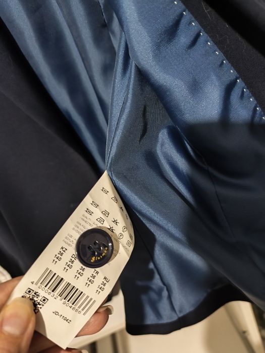 Пиджак для девочки в школу 140