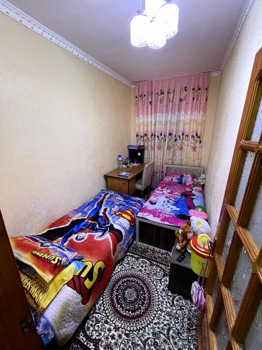 Марказдаги 4 хонали срочна