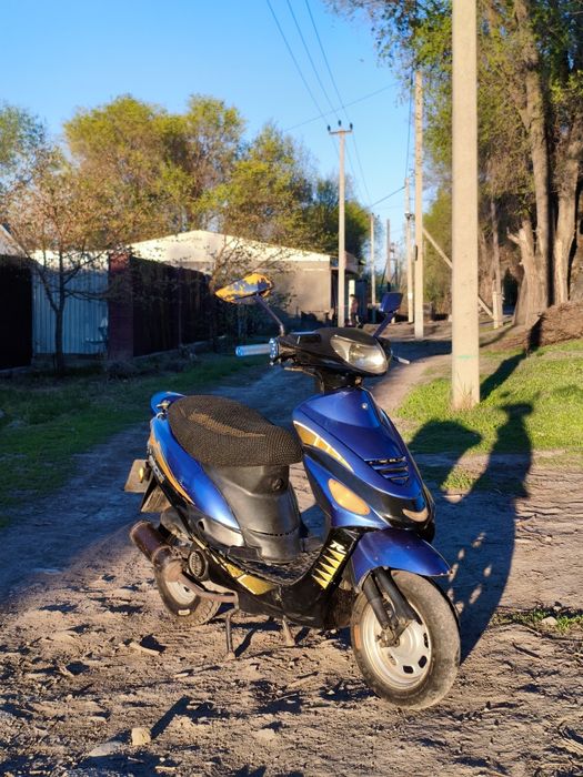 Скутер Racer Meteot