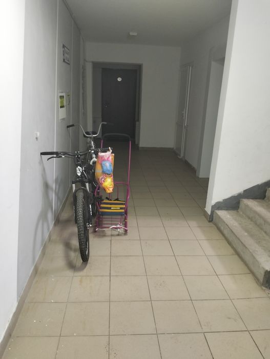 Продам 2х ком.кв. микр. аэропорт