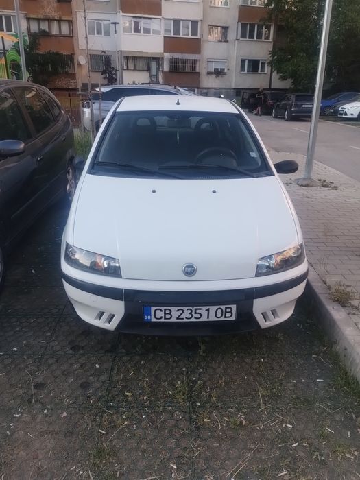 Продавам Фиат Пунто