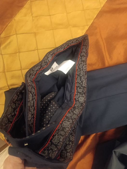 Костюм тройка новый детский