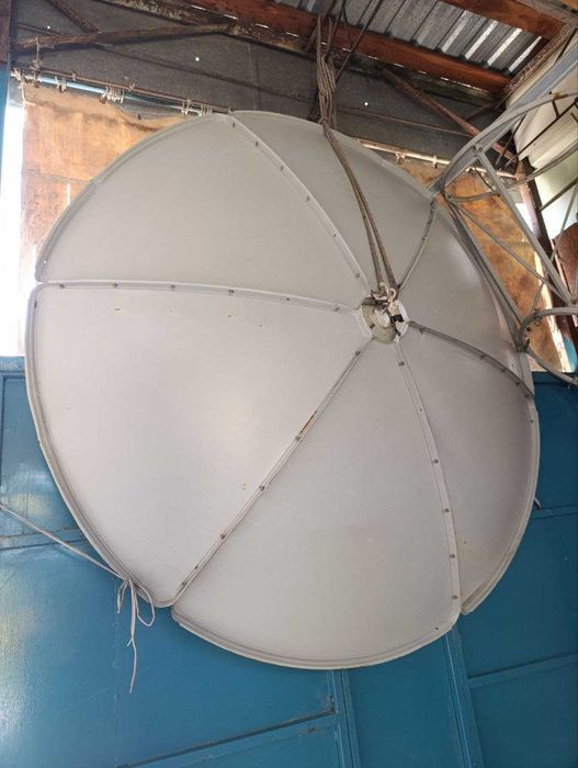 Спутниковая тарелка ромашка антенна
