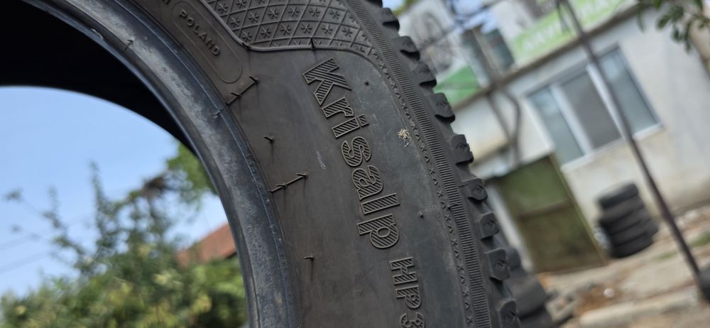 Гуми 2бр 195/65/15 - 1бр- 48 евро