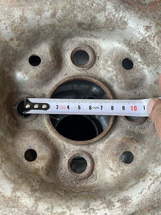 Диски R13 железные ВАЗ, М-412.