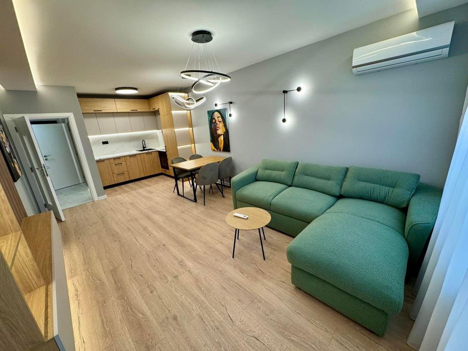 Луксозен двустаен апартамент в жк. Христо Смирненски