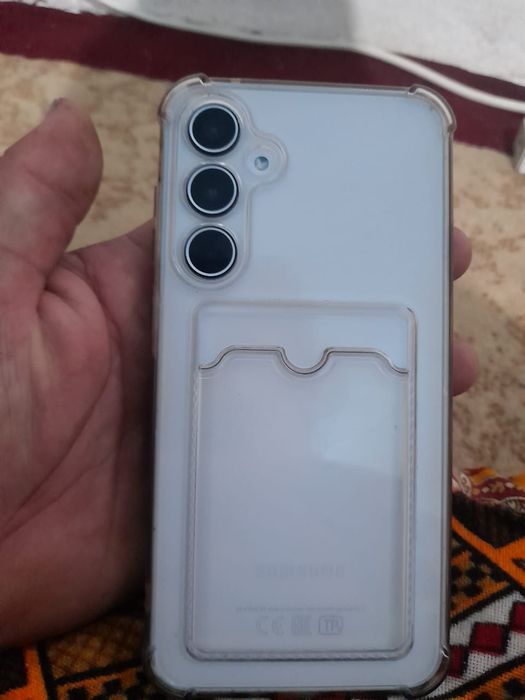 самсунг А 35 5G.