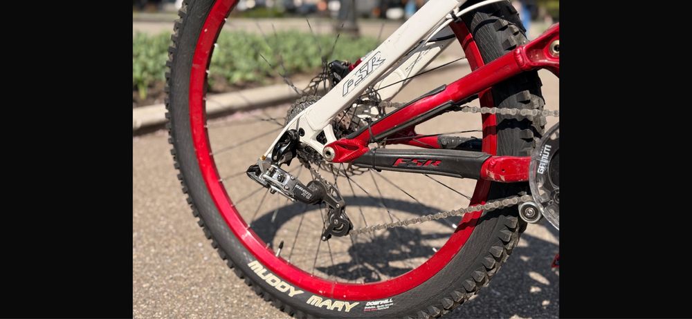 Vand bicicleta specialized demo 8 2014 DH