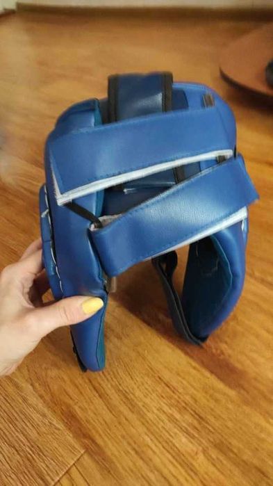 Продаются шингалки, защитка и шлем для ушу.
Б/у
Примерно на 10-13 лет