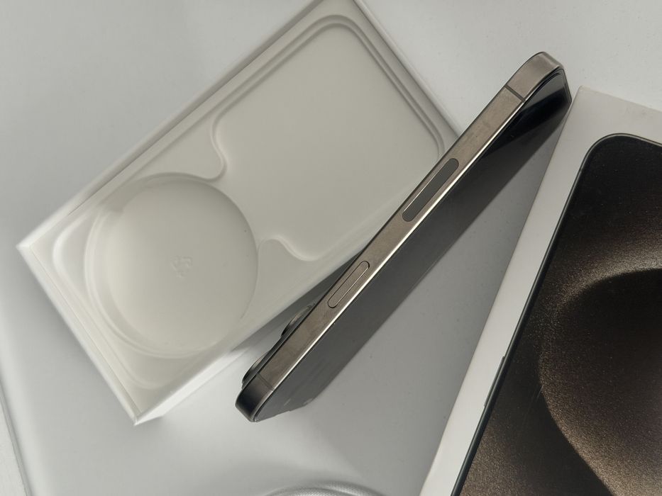 Iphone 15 Pro (като нов)