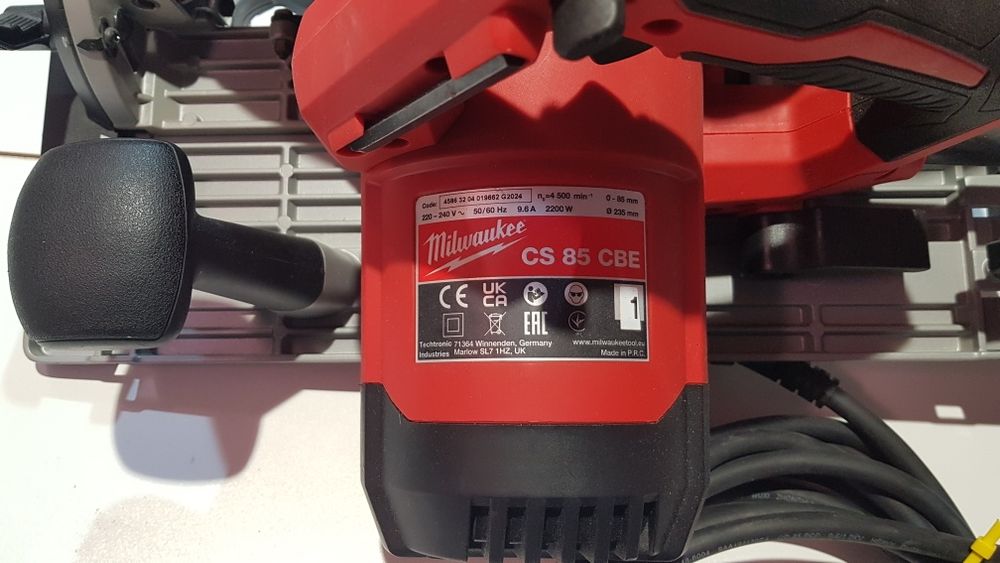 Vand fierastrau circular Milwaukee