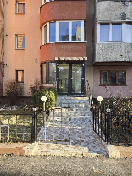 Post Frizerie de inchiriat