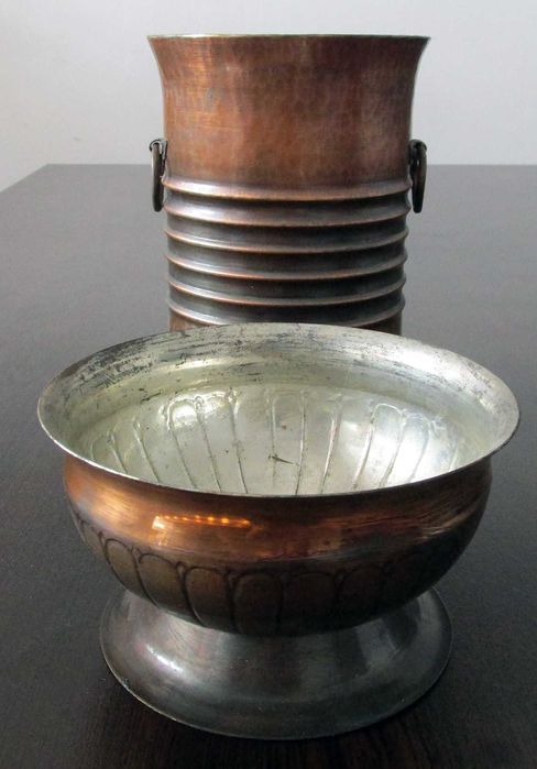 Старинни метални съдчета