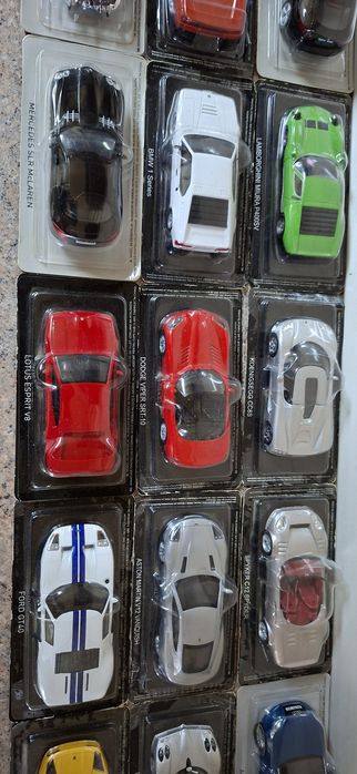 【レア品】Die-Cast Collection Car Set ※一台欠品 Vand set automobile de vis Ghiroda • OLX.ro